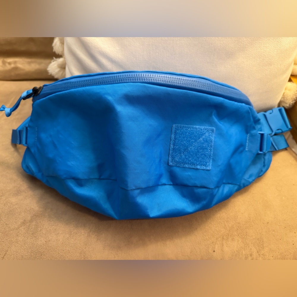Evergoods bright blue mountain hip pack